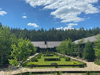 Заміський комплекс «Аквамарин» — це літня рекреаційна локація неподалік Полтави, розташована в селі Цибулі, лише за кілька кілометрів від міста. 