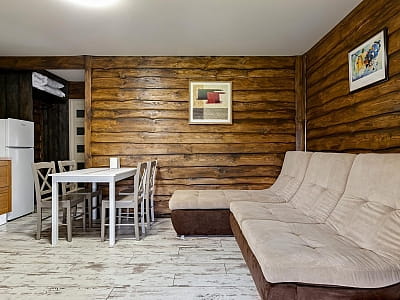 однокімнатні та двокімнатні номери в заміському комплексі «Аквамарин» в селі Цибулі, неподалік Полтави