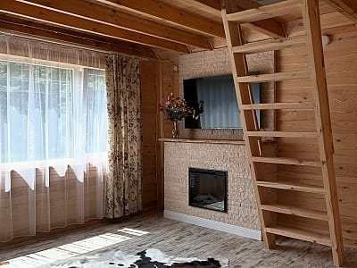 однокімнатні та двокімнатні номери в заміському комплексі «Аквамарин» в селі Цибулі, неподалік Полтави