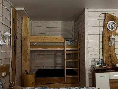 однокімнатні та двокімнатні номери в заміському комплексі «Аквамарин» в селі Цибулі, неподалік Полтави