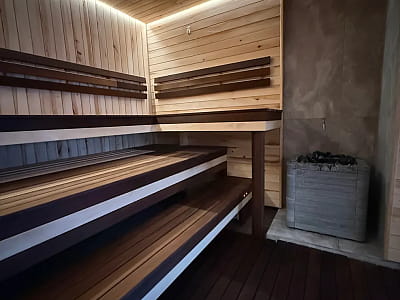 традиційна лазня в заміському комплексі Balka Eco Club у мальовничому куточку Полтавської області, серед природи, тиші та водної гладі