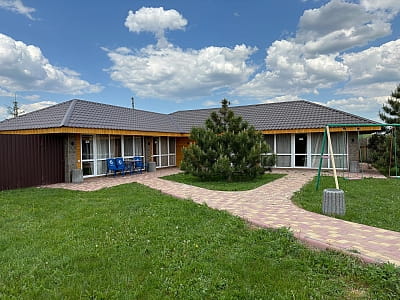 Заміський комплекс Bulanovo — це простір для повноцінного відпочинку серед природи, де поєднуються сучасний комфорт, тиша заміської локації та широкий вибір послуг для релаксу й дозвілля. 