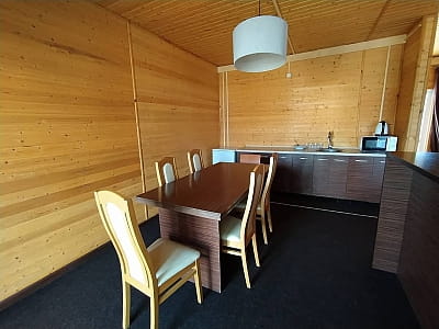 номери та будиночки в заміському комплексі Bulanovo в селі Буланове Полтавської області