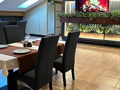 затишний ресторан на 60 місць в заміському комплексі Bulanovo в селі Буланове Полтавської області