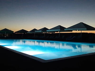 літній відкритий басейн в заміському комплексі Bulanovo в селі Буланове Полтавської області