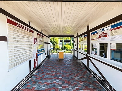 Готельно-ресторанний SPA-комплекс «Лубенська Слобода» розташований у мальовничому куточку Полтавщини, лише за два кілометри від історичного міста Лубни. 