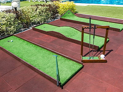 міні гольф в заміському комплексі «Лубенська Слобода» у мальовничому куточку Полтавщини, лише за два кілометри від історичного міста Лубни