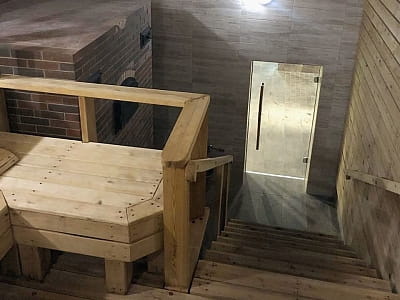 Слов’янська лазня в заміському комплексі «Лубенська Слобода» у мальовничому куточку Полтавщини, лише за два кілометри від історичного міста Лубни