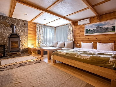 номери та котеджі в заміському комплексі «Мис Доброї Надії» в селі Глоди Полтавської області на березі річки Ворскла