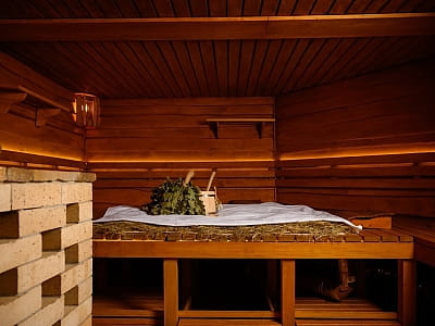 лазня в заміському комплексі «Мис Доброї Надії» в селі Глоди Полтавської області на березі річки Ворскла