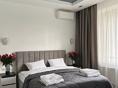 Заміський відпочинковий комплекс «Оазис Пляж» розташований на набережній Івачівського ставу неподалік Тернополя. 