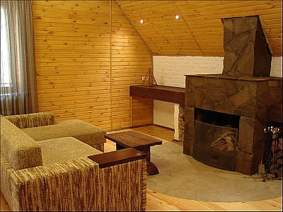 готель в заміському комплексі «Перший Кордон» в селі Медведівка Черкаської області