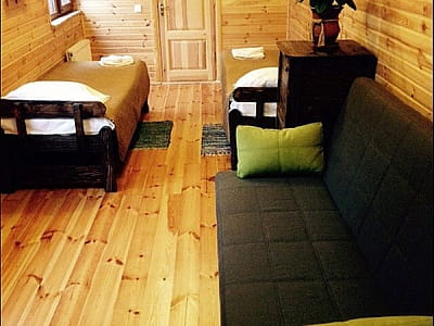 готель в заміському комплексі «Перший Кордон» в селі Медведівка Черкаської області