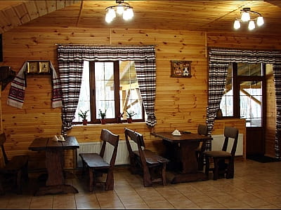 кафе в заміському комплексі «Перший Кордон» в селі Медведівка Черкаської області