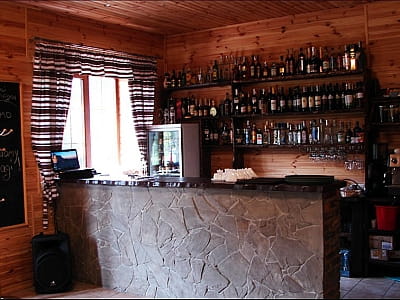 бар в заміському комплексі «Перший Кордон» в селі Медведівка Черкаської області