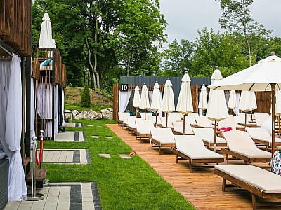 Заміський комплекс «Пляж» — це сучасний відпочинково-розважальний простір просто неба, розташований безпосередньо в межах Тернополя. 