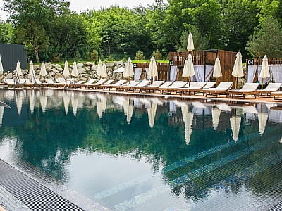 Заміський комплекс «Пляж» — це поєднання курортної атмосфери та міського комфорту. 