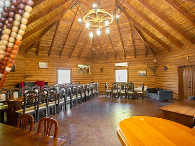 Банкетні зали в заміському комплексі «Рожевий слон» в Кіровоградській області