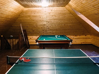 більярд та настільний теніс в заміському комплексі "Смерекова Хата" в селі Кімната Тернопільської області