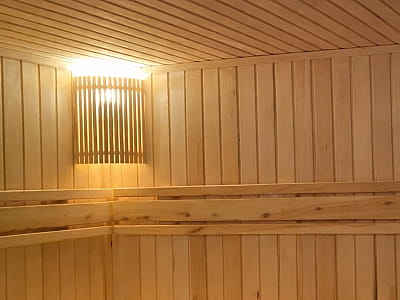 лазня на дровах в заміському комплексі «Точка Збору» в селі Терентіївка Полтавської області