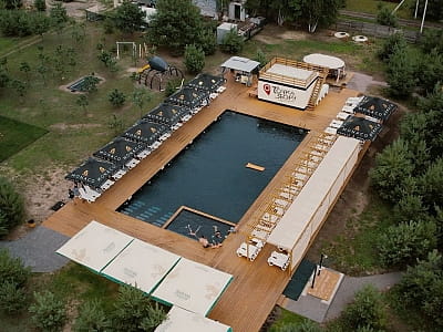 Заміський комплекс «Точка Збору» — це сучасна садиба розваг, розташована серед соснового лісу неподалік Полтави. 