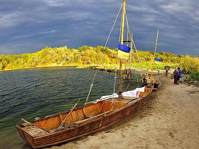 Зелена садиба Ділієва — це заміський комплекс для сімейного та компанійського відпочинку, розташований на березі колишнього Байдаківського розрізу