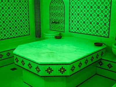 Мароканська лазня - хамам в заміському комплексі «Потоки Хауз» у мальовничому куточку Полтавщини, на березі річки Дніпро, у селі Кам’яні Потоки поблизу Кременчука.