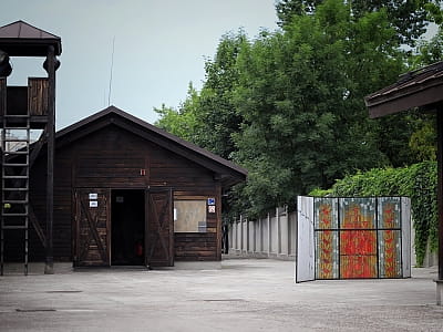 Меморіальний музей тоталітарних режимів «Територія Терору» у Львові — це важливий простір пам’яті, що розповідає про трагічні сторінки історії середини ХХ століття. 