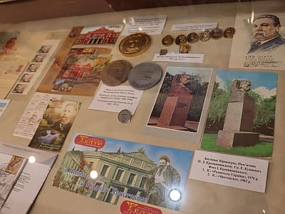 нікальні пам’ятки історії, археології, природи та мистецтва, що відображають розвиток краю від прадавніх часів до сучасності у центральноукраїнському обласному краєзнавчому музеї у Кропивницькому