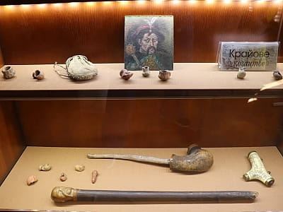 нікальні пам’ятки історії, археології, природи та мистецтва, що відображають розвиток краю від прадавніх часів до сучасності у центральноукраїнському обласному краєзнавчому музеї у Кропивницькому