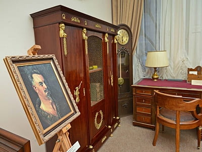 меморіальна колекція Володимира Винниченка у центральноукраїнському обласному краєзнавчому музеї у Кропивницькому