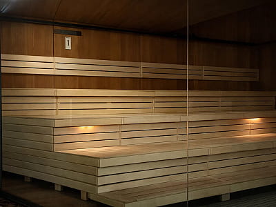 Лазня на дровах в заміському комплексі ARDEN PALACE Medical Resort & SPA в селищі Сатанів Хмельницької області