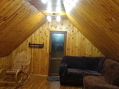 Затишні та зручні будиночки, для дозвілля компаній від 6, 12, 25 гостей та великий літній майданчик до 50 чоловік в заміському комплексі «Rancho»в селі Лісові Гринівці біля міста Хмельницький