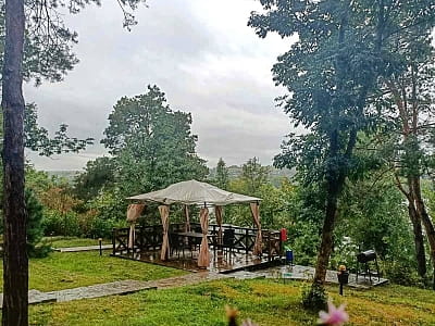 альтанка в заміському комплексі «Воллен» на березі Дністра