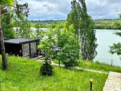 альтанка в заміському комплексі «Воллен» на березі Дністра