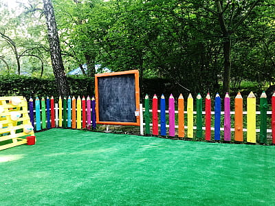 дитячий майданчик в заміському комплексі «Ягода-Малина» в селі Головчинці Хмельницької області