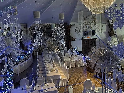 Казковий ресторан «Лісова Фея» в заміському комплексі «Ягода-Малина» в селі Головчинці Хмельницької області