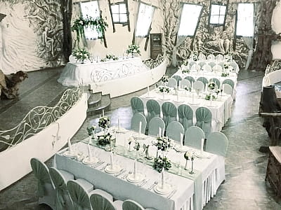 Казковий ресторан «Лісова Фея» в заміському комплексі «Ягода-Малина» в селі Головчинці Хмельницької області