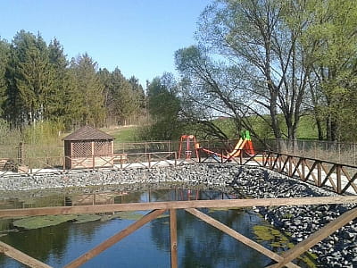 ставок в заміському комплексі «Зелена Садиба» у селі Давидківці біля міста Хмельницький