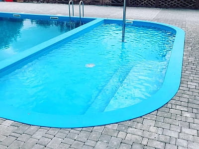 літні басейни в заміському комплексі «Зелена Садиба» у селі Давидківці біля міста Хмельницький