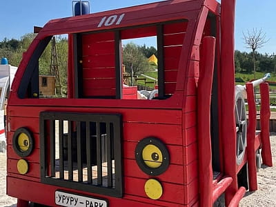 дитячі майданчики де буде цікаво і дорослим в парку УРУРУ біля Львова