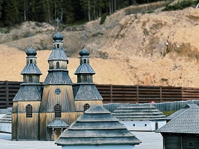 Запорізька Січ в мініатюрі у парку-музеї «Велична Україна» у селі Поляниця неподалік від Буковеля