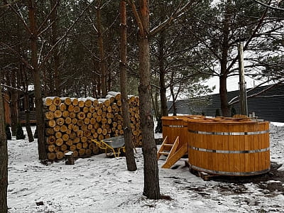 чан (офуро) в котеджах Equi Lis у Ясногородці за 30 хвилин від Києва