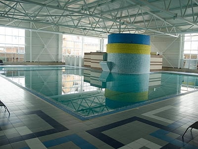 великий критий басейн в заміському комплексі Gr-Club Resort в Житомирі