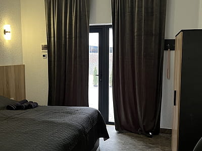 будиночок-студія в заміському комплексі Gr-Club Resort в Житомирі