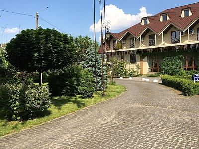 готель та ресторан в заміському комплексі «Гайки» в місті Житомир