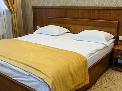 готельні номери в заміському комплексі «Гайки» в місті Житомир