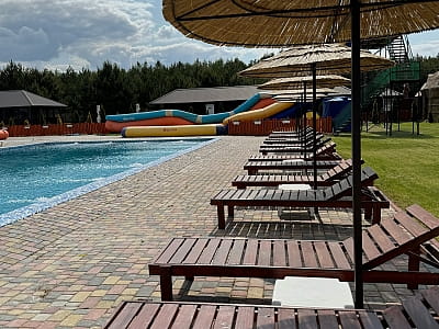 Літній-відкритий басейн в заміському комплексі Zanzibar.Rivne у селі Корчин Рівненської області