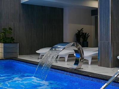 критий басейн у SPA-центрі в заміському відпочинково-розважальному комплексі Boremel Hills у селі Боремель Рівненської області, неподалік Хрінницького водосховища.