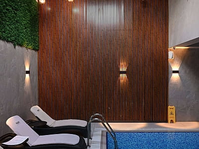 критий басейн SPA зони в готельно-ресторанному комплексі Makis неподалік від Луцька